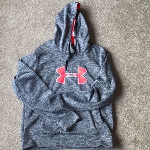 Woman’s UA cold gear hoodie